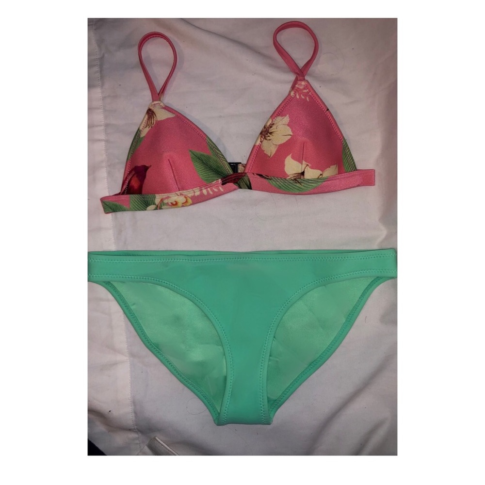 Triangl Bikini